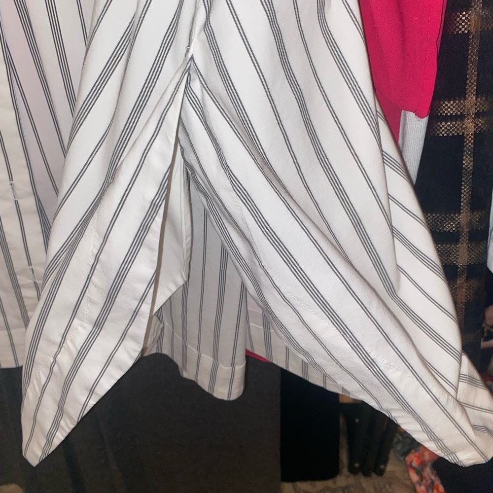 J Jill White Black Vertical Stripe Button down Long Sleeve High Low blouse Sz PL - Picture 5 of 7